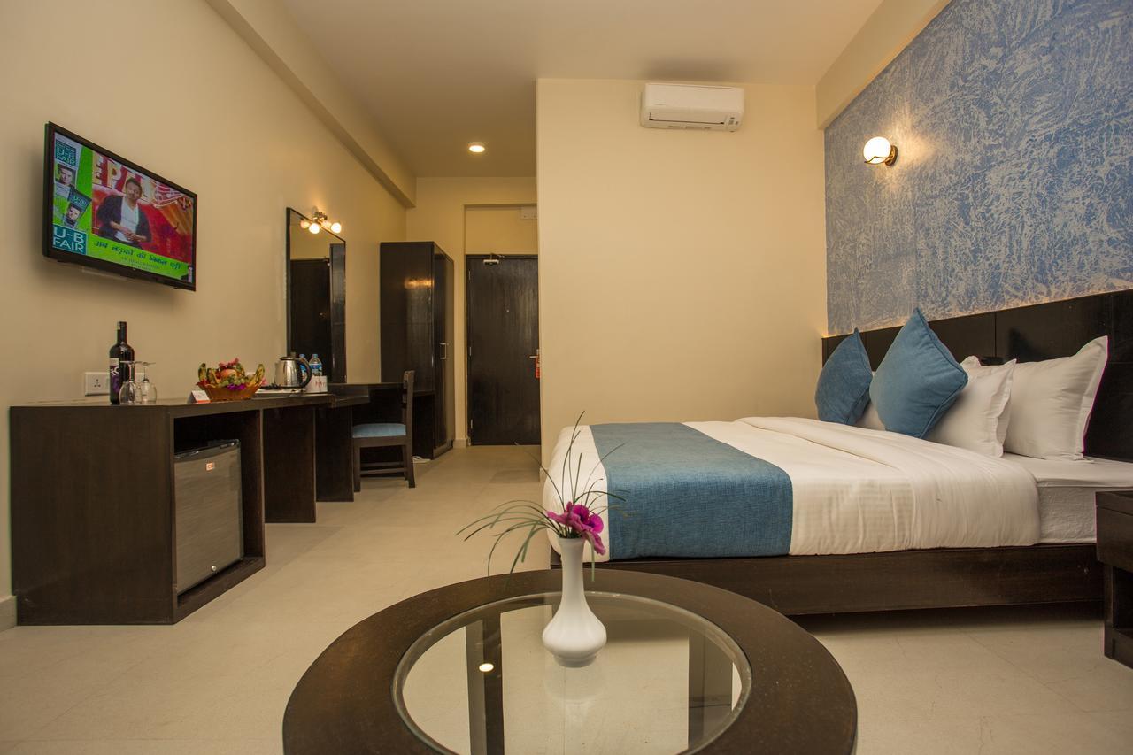 Tuki Resort Pokhara Ngoại thất bức ảnh