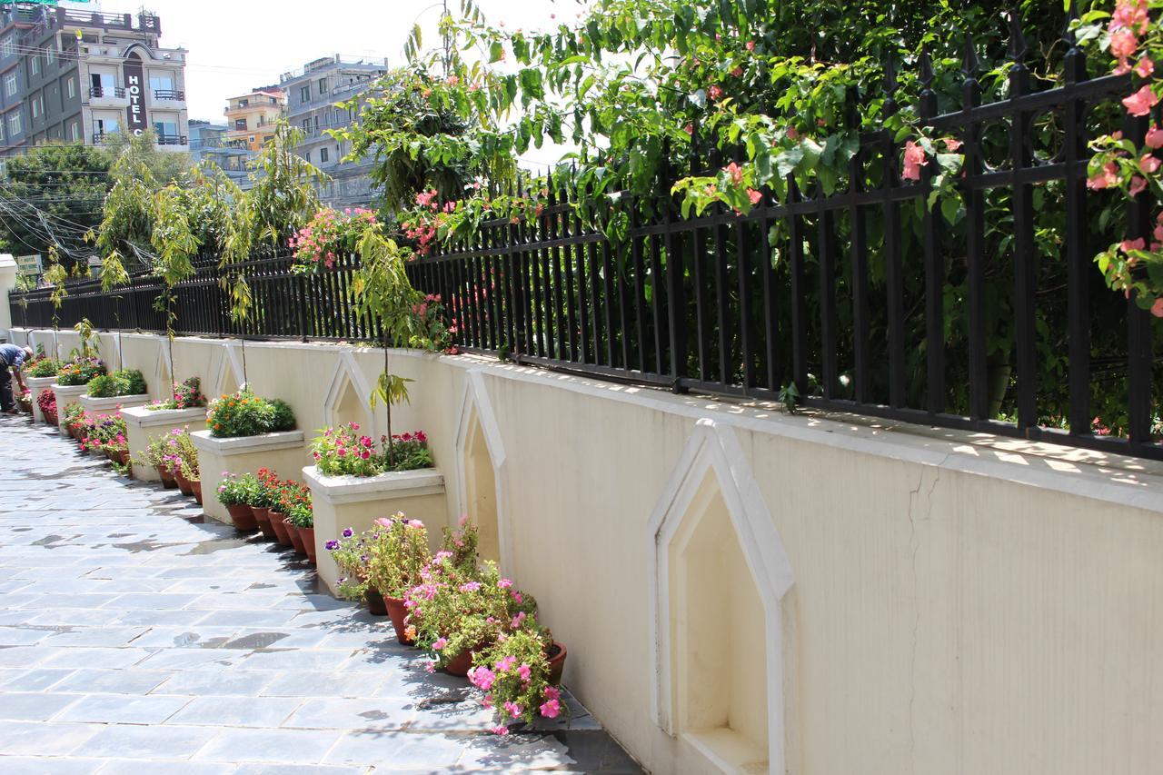 Tuki Resort Pokhara Ngoại thất bức ảnh