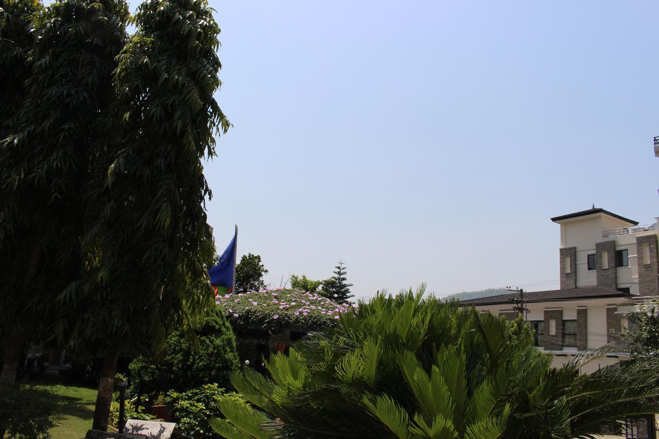 Tuki Resort Pokhara Ngoại thất bức ảnh